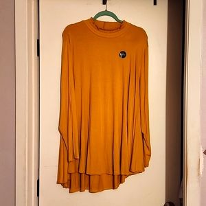 Swing long sleeve blouse